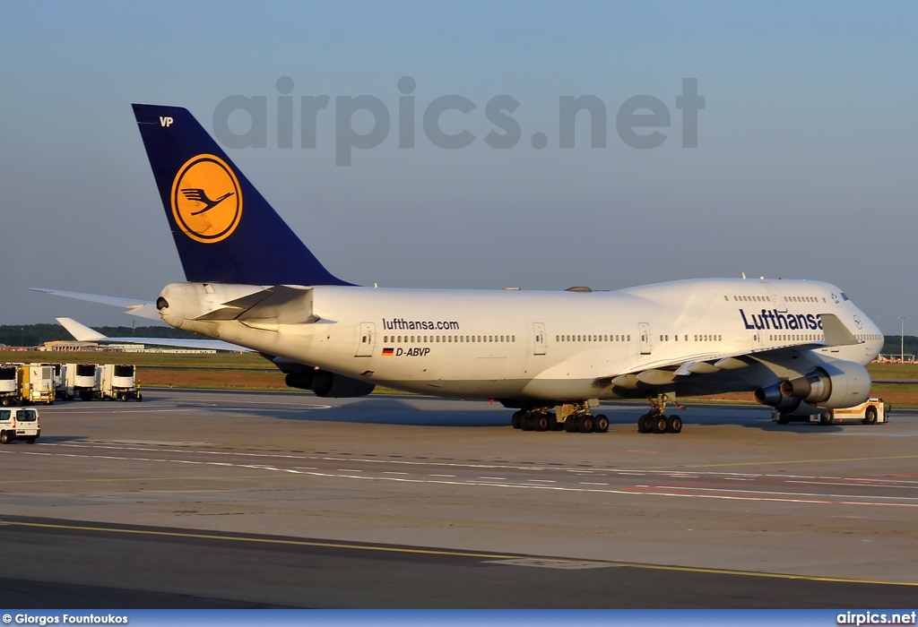 D-ABVP, Boeing 747-400, Lufthansa