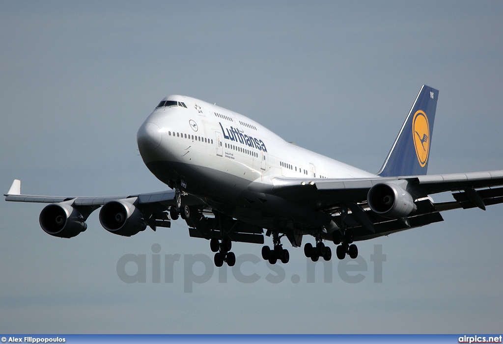 D-ABVX, Boeing 747-400, Lufthansa