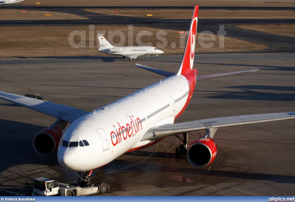 D-ABXB, Airbus A330-200, Air Berlin