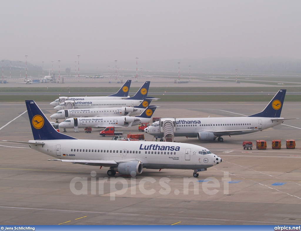 D-ABXN, Boeing 737-300, Lufthansa