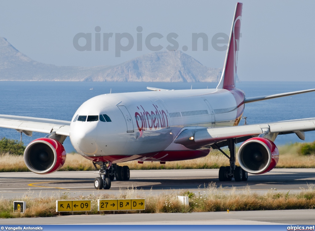 D-AERQ, Airbus A330-300, Air Berlin