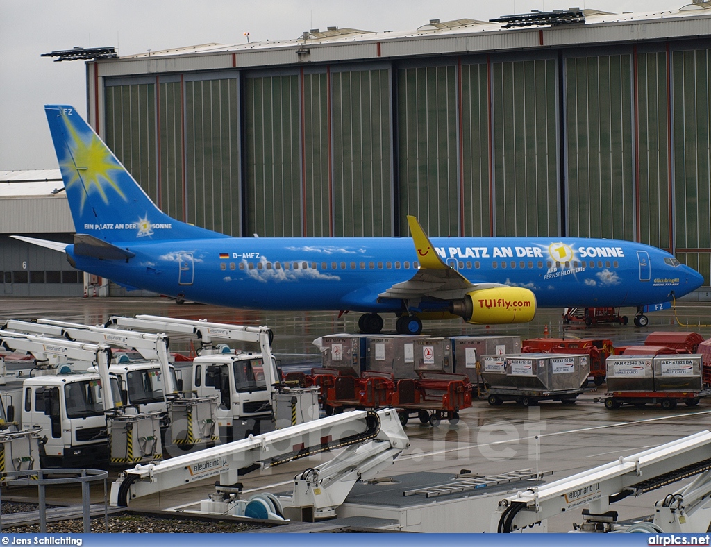 D-AHFZ, Boeing 737-800, TUIfly