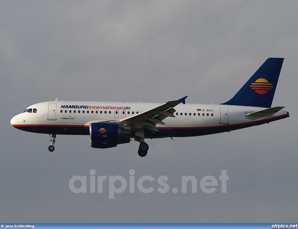 D-AHIJ, Airbus A319-100, Hamburg International