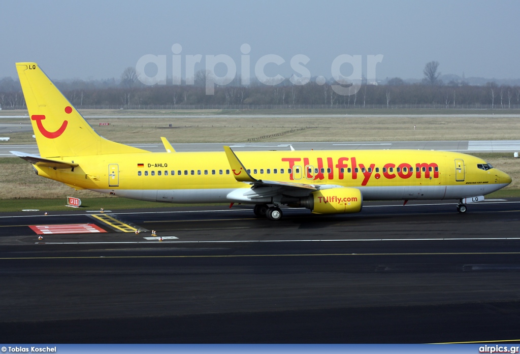 D-AHLQ, Boeing 737-800, TUIfly