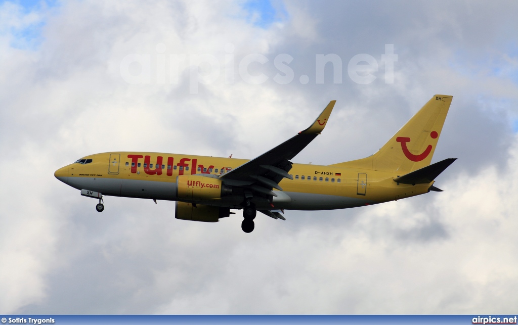 D-AHXH, Boeing 737-700, TUIfly