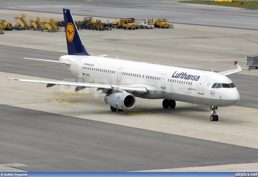 D-AIDK, Airbus A321-200, Lufthansa