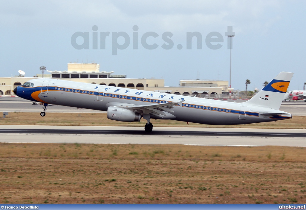 D-AIDV, Airbus A321-200, Lufthansa