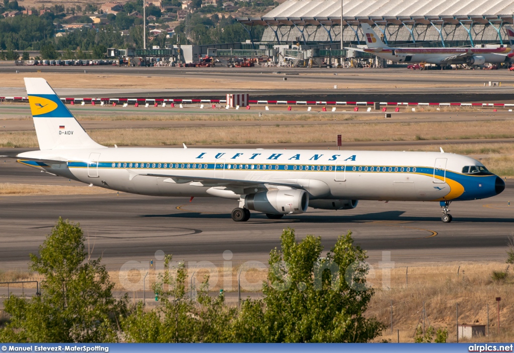 D-AIDV, Airbus A321-200, Lufthansa