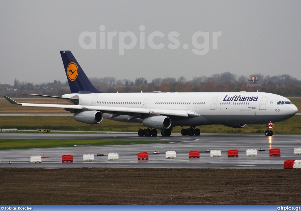 D-AIFE, Airbus A340-300, Lufthansa