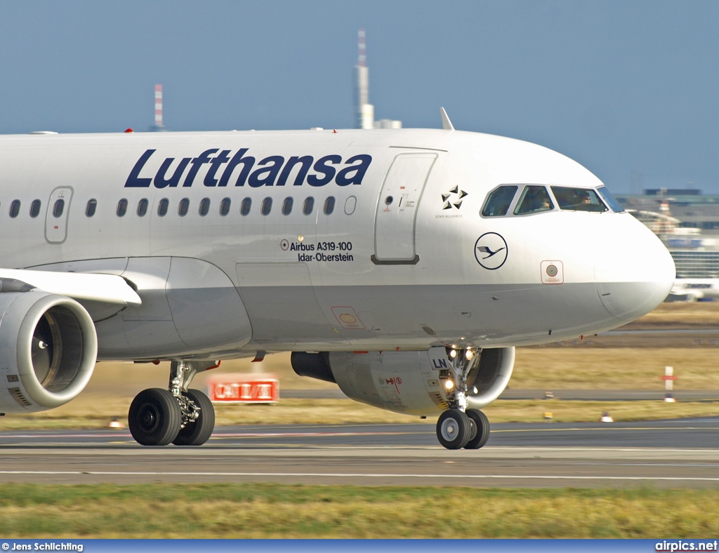 D-AILN, Airbus A319-100, Lufthansa