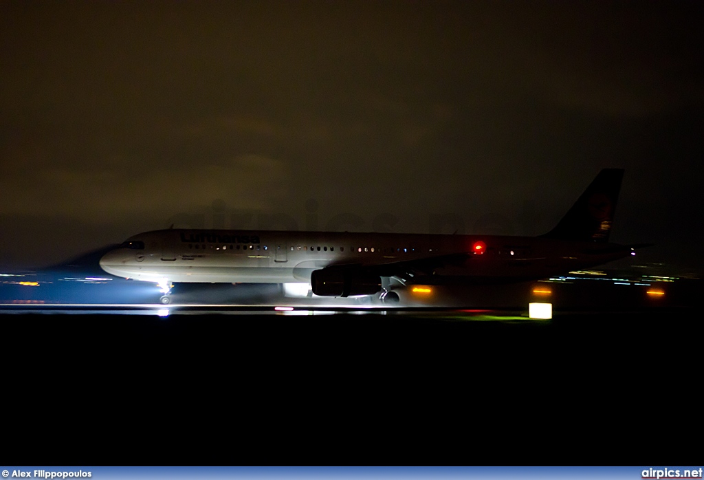 D-AIRM, Airbus A321-100, Lufthansa