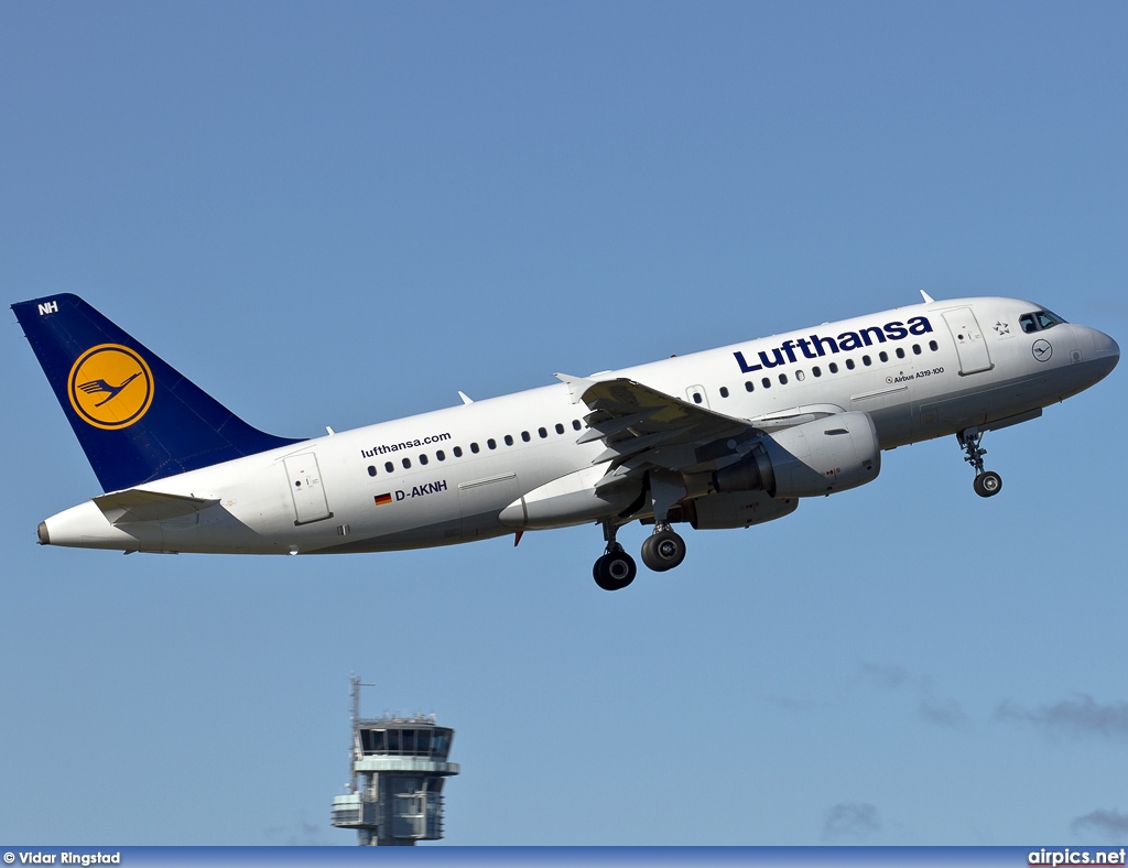 D-AKNH, Airbus A319-100, Lufthansa