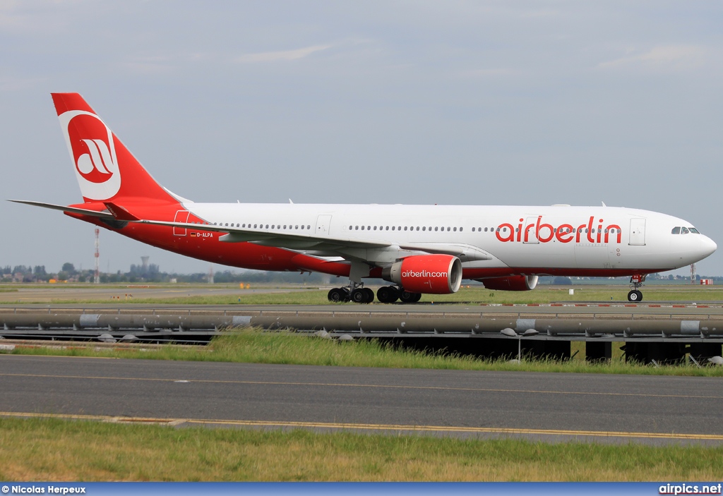 D-ALPA, Airbus A330-200, Air Berlin