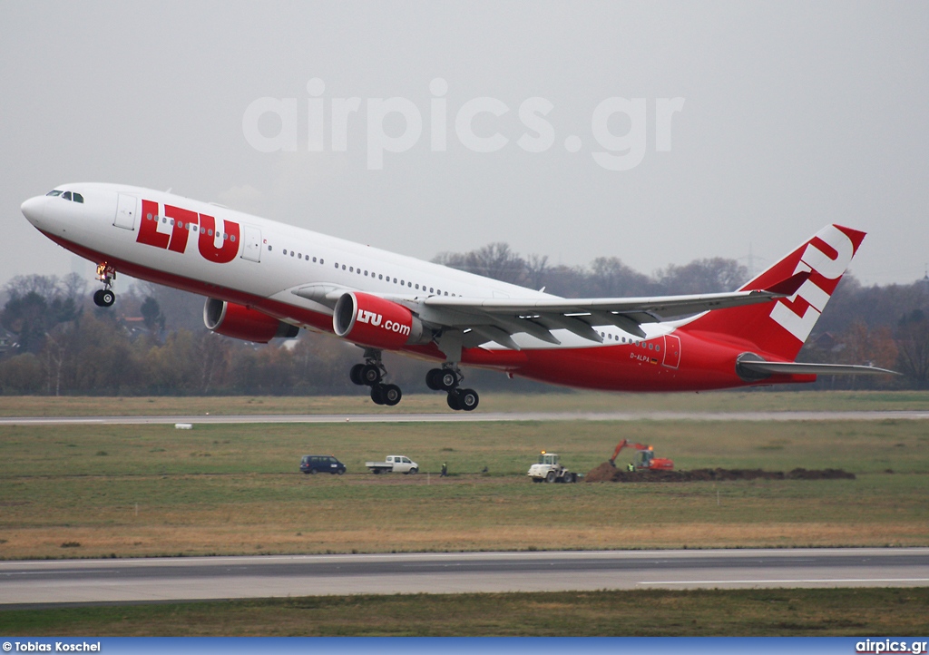 D-ALPA, Airbus A330-200, LTU International Airways