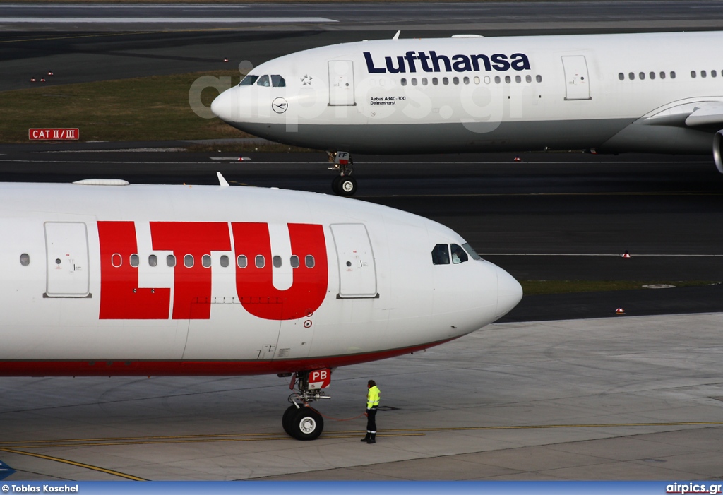 D-ALPB, Airbus A330-200, LTU International Airways