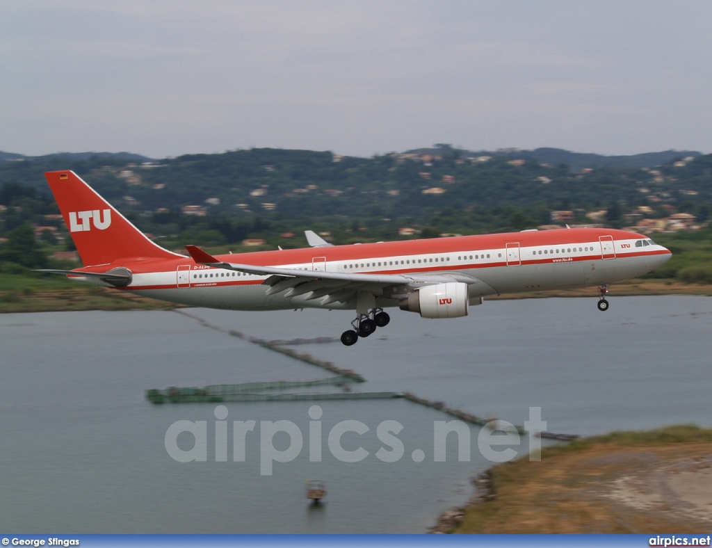 D-ALPE, Airbus A330-200, LTU International Airways