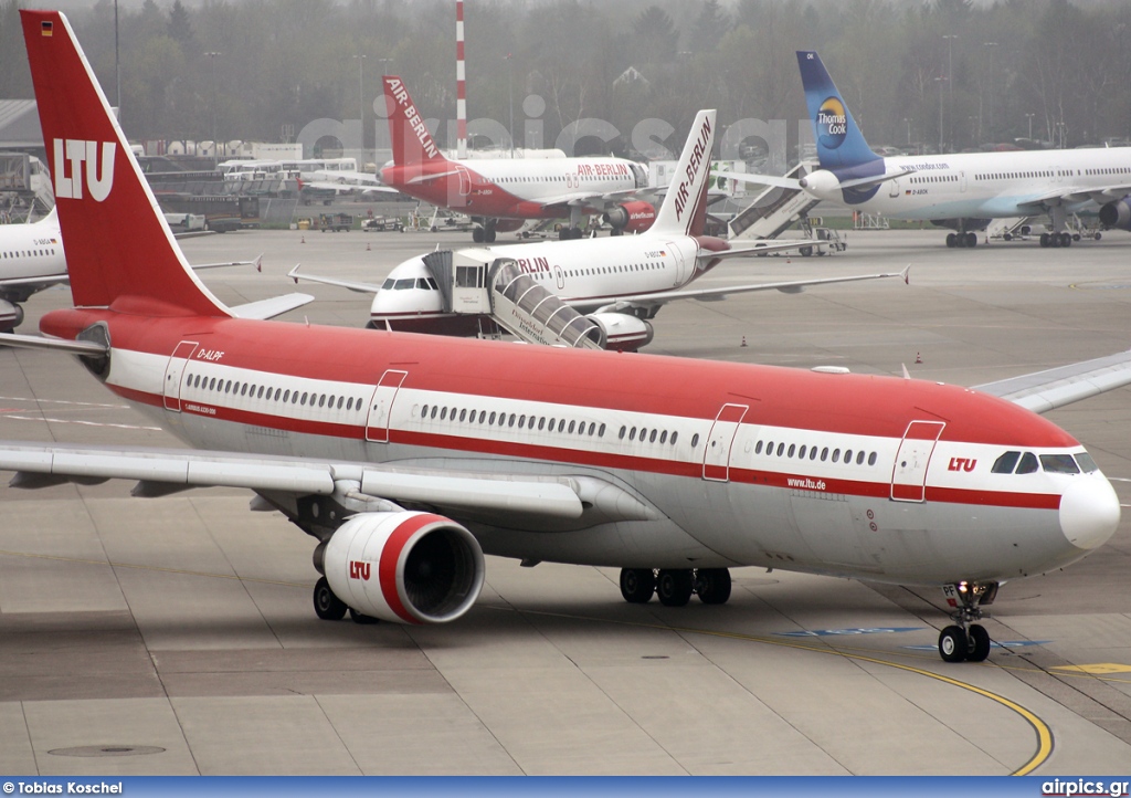 D-ALPF, Airbus A330-200, LTU International Airways