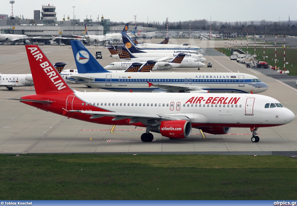 D-ALTB, Airbus A320-200, Air Berlin