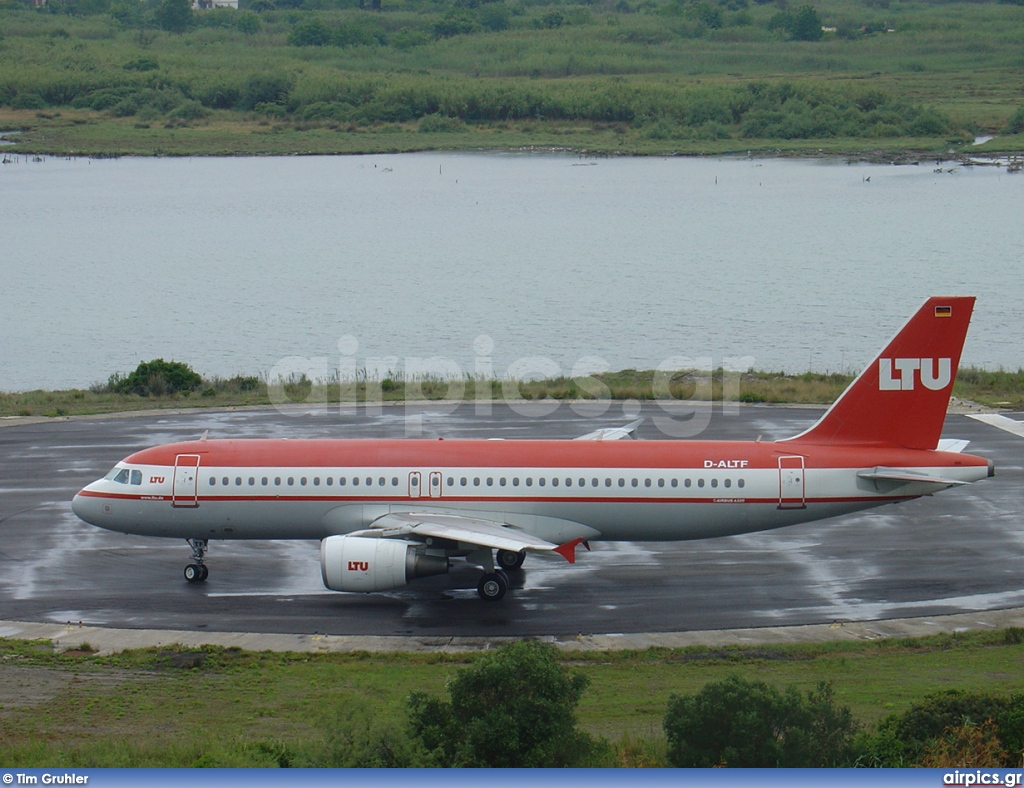 D-ALTF, Airbus A320-200, LTU International Airways