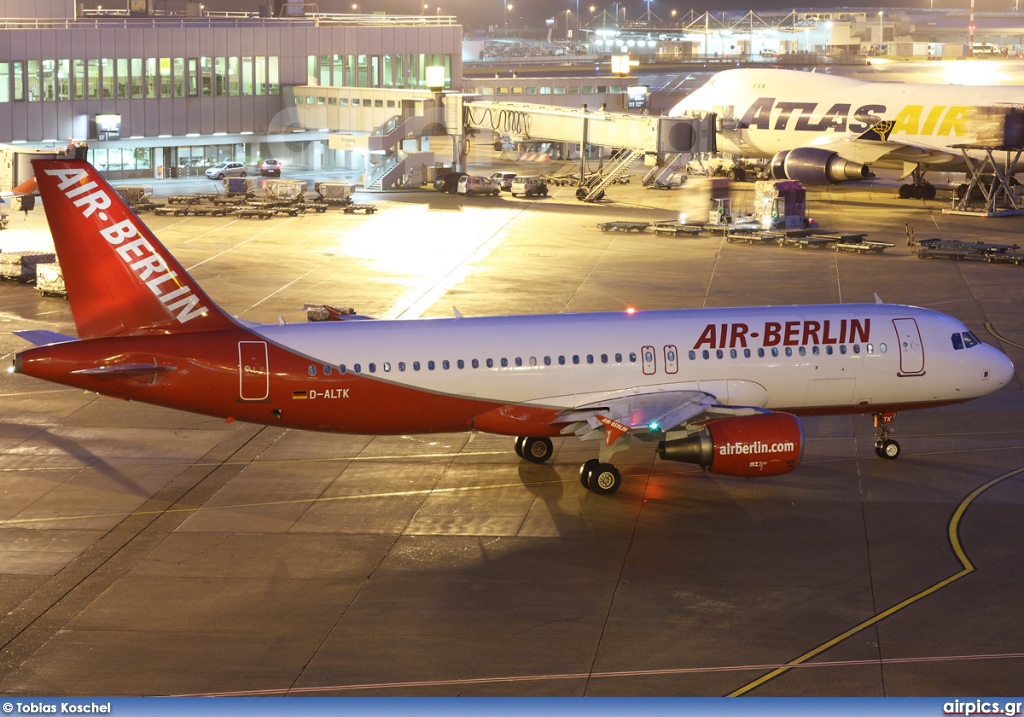 D-ALTK, Airbus A320-200, Air Berlin