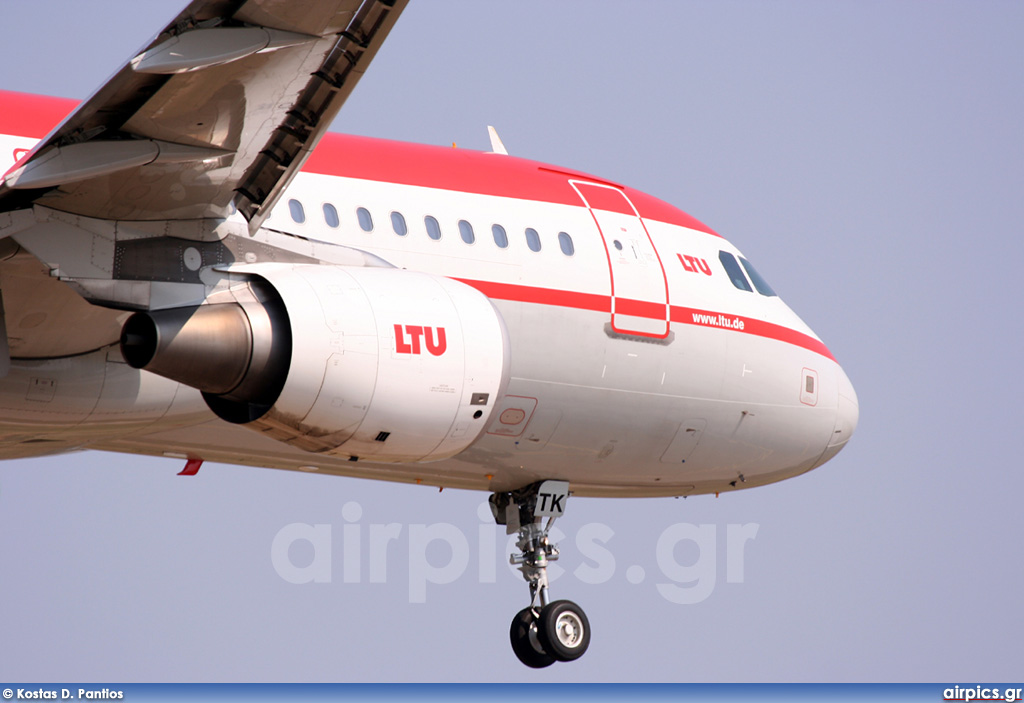 D-ALTK, Airbus A320-200, LTU International Airways