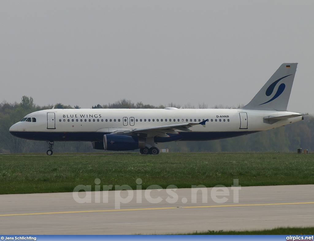 D-ANNB, Airbus A320-200, Blue Wings