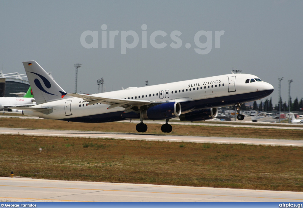 D-ANNE, Airbus A320-200, Blue Wings