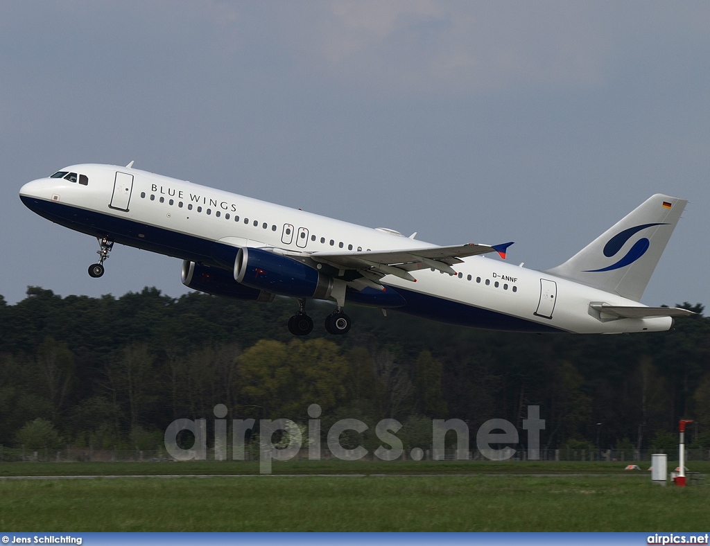 D-ANNF, Airbus A320-200, Blue Wings