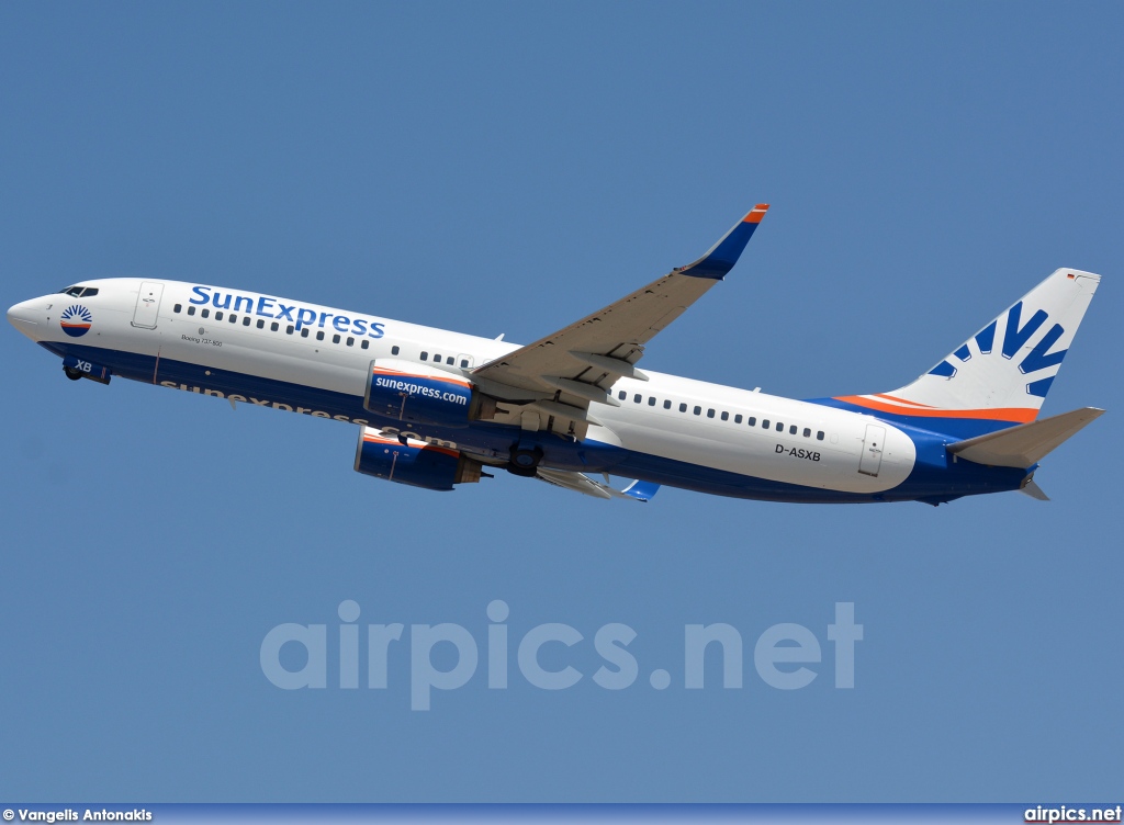 D-ASXB, Boeing 737-800, SunExpress