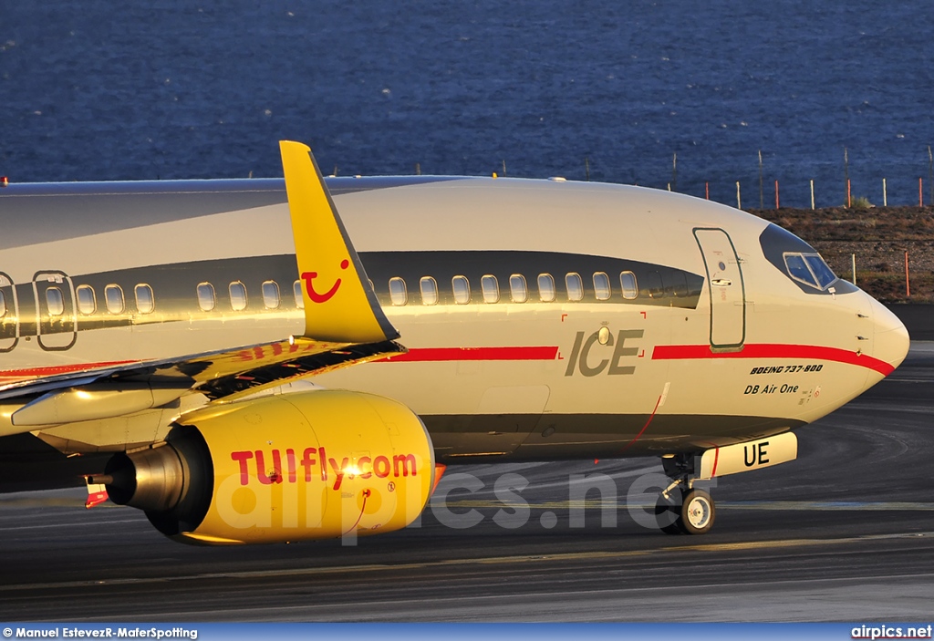 D-ATUE, Boeing 737-800, TUIfly