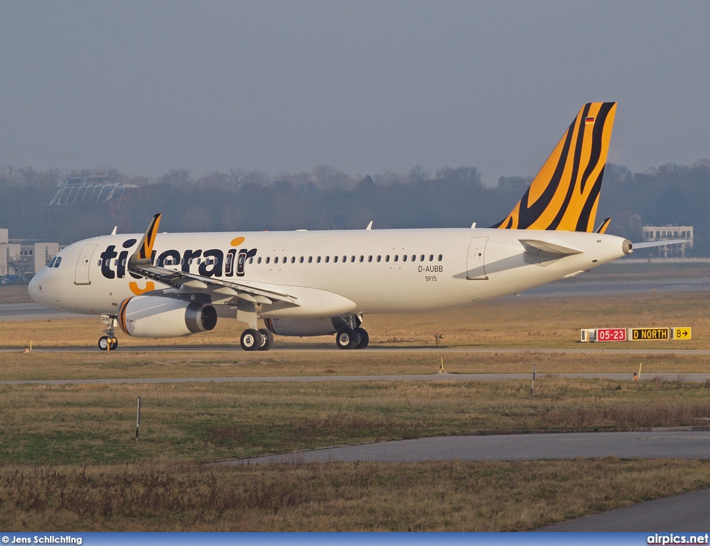 D-AUBB, Airbus A320-200, Tiger Airways