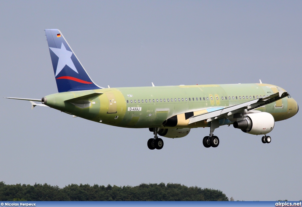 D-AXAJ, Airbus A320-200, Lan Airline