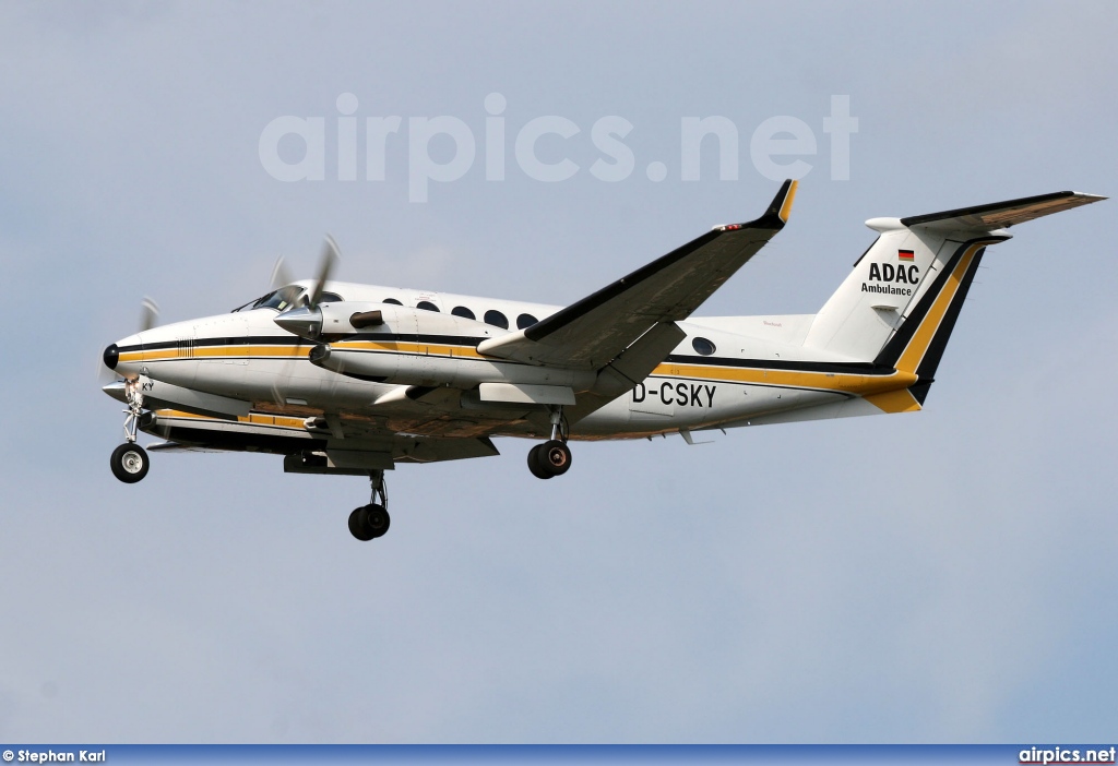 D-CSKY, Beechcraft 350 Super King Air, Aero Dienst