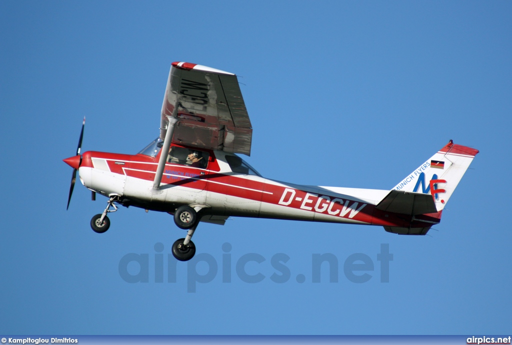 D-EGCW, Cessna 152, Munich Flyers