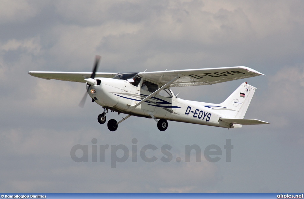 D-EOYS, Cessna 172N Skyhawk, Private