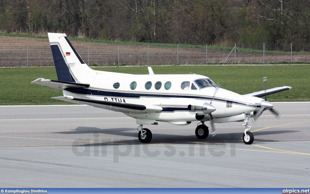 D-IIHA, Beechcraft C90 King Air, Private