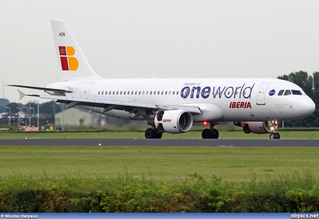 EC-HDN, Airbus A320-200, Iberia