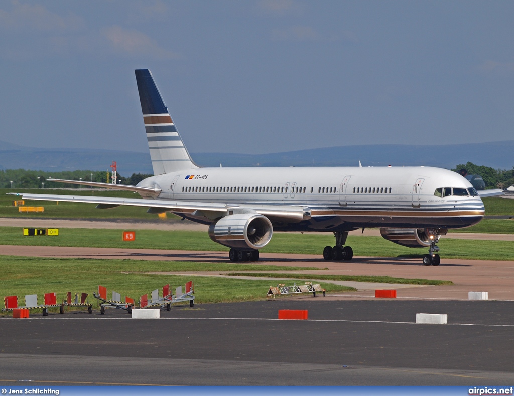 EC-HDS, Boeing 757-200, Privilege Style