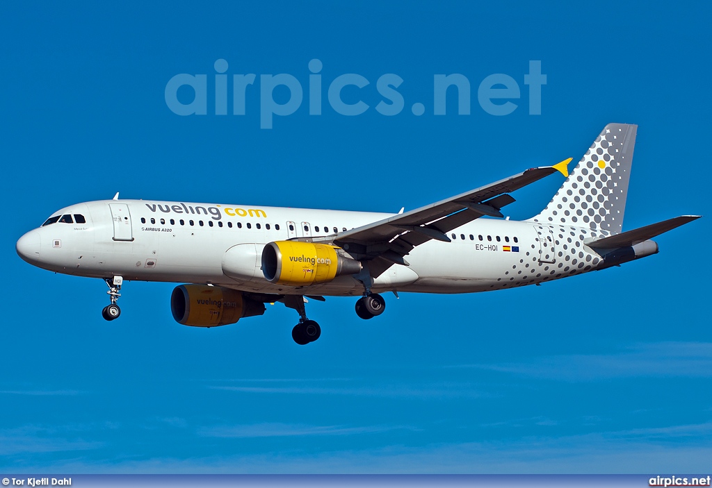 EC-HQI, Airbus A320-200, Vueling