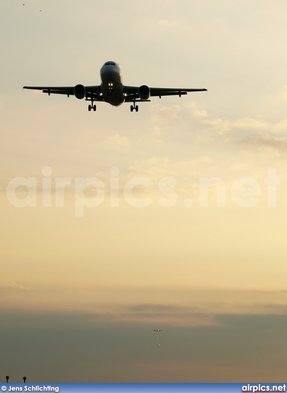 EC-HTB, Airbus A320-200, Iberia