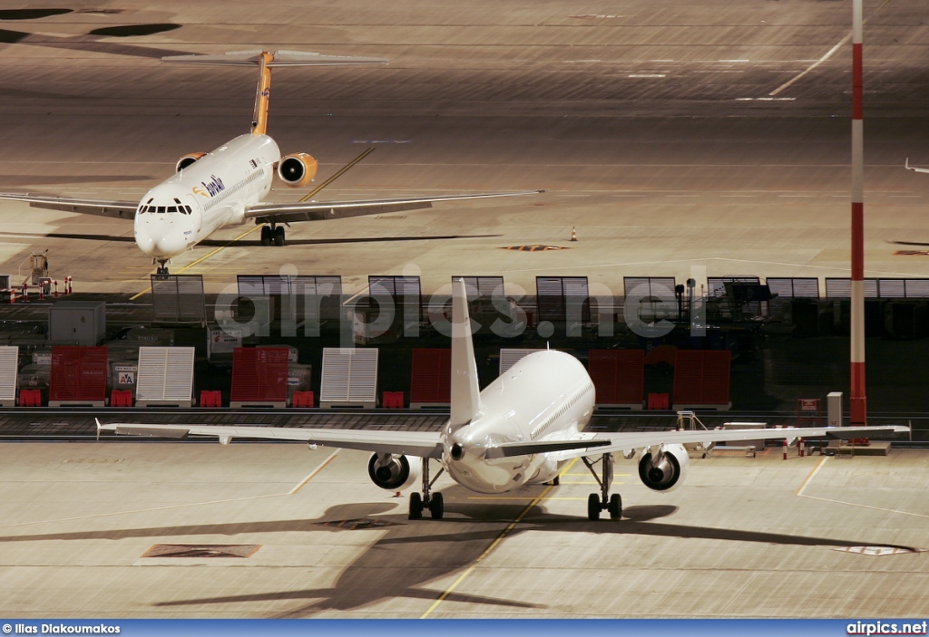 EC-ICV, Airbus A320-200, Untitled