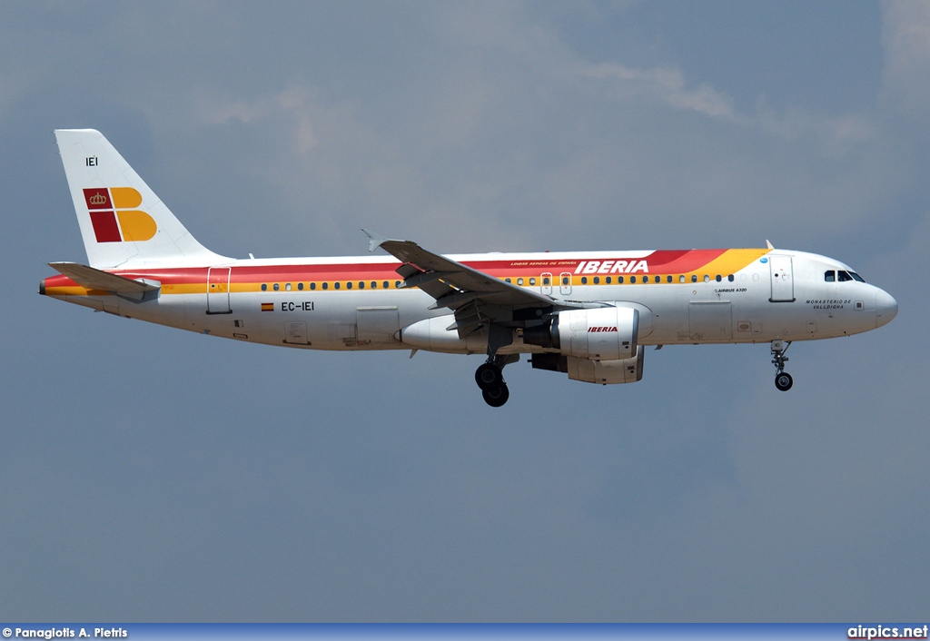 EC-IEI, Airbus A320-200, Iberia