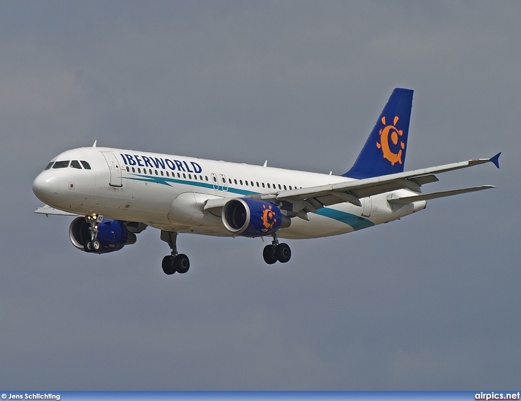 EC-INZ, Airbus A320-200, Iberworld