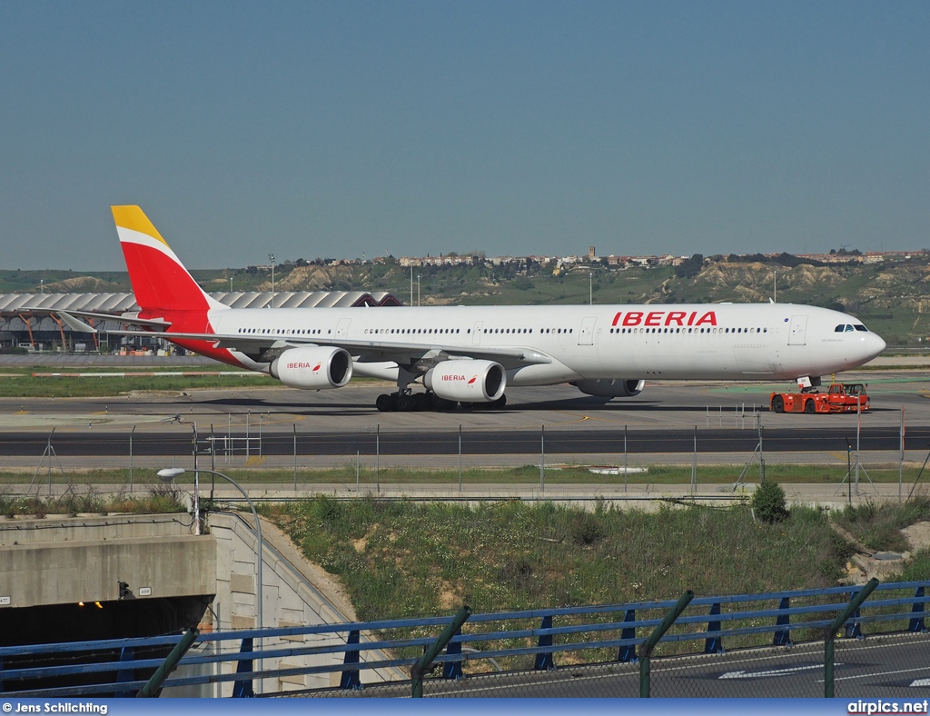 EC-IQR, Airbus A340-600, Iberia