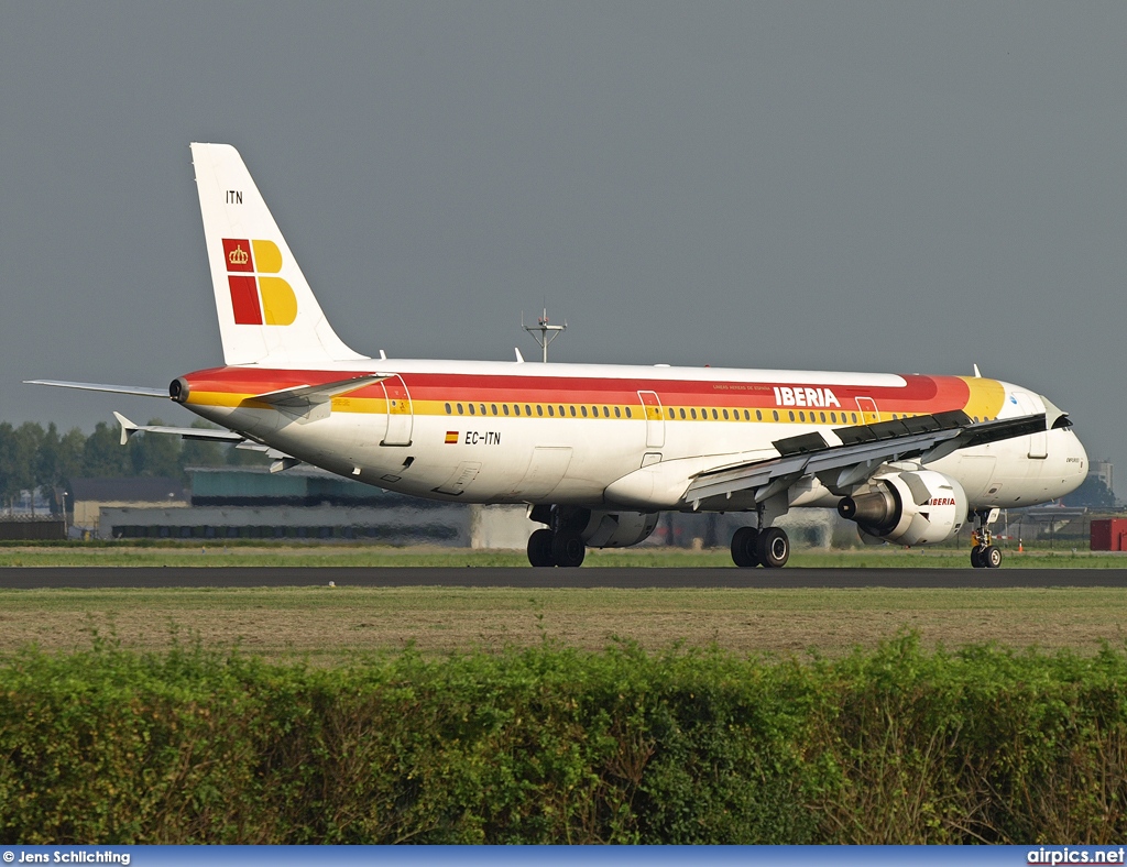 EC-ITN, Airbus A321-200, Iberia