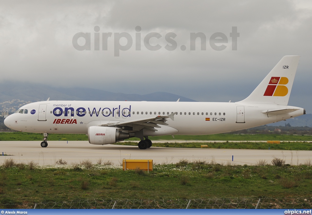 EC-IZR, Airbus A320-200, Iberia