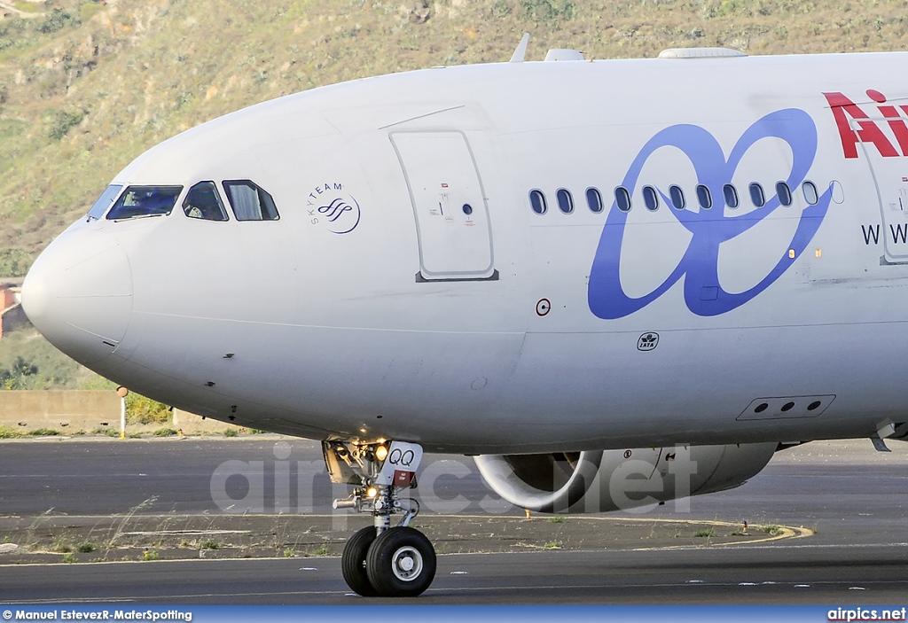 EC-JQQ, Airbus A330-200, Air Europa