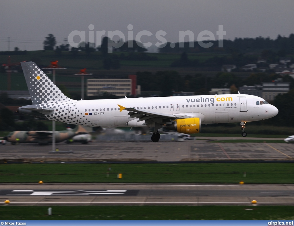 EC-JTR, Airbus A320-200, Vueling