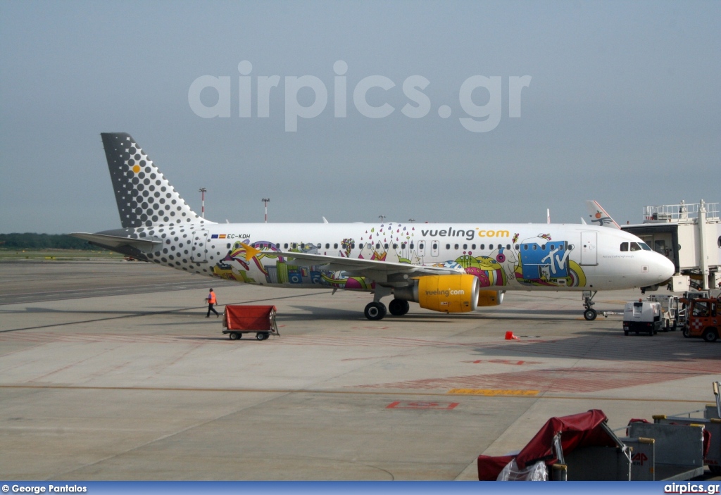 EC-KDH, Airbus A320-200, Vueling