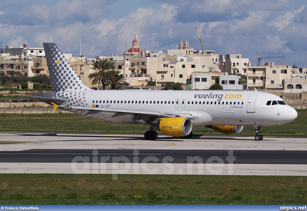 EC-KDT, Airbus A320-200, Vueling